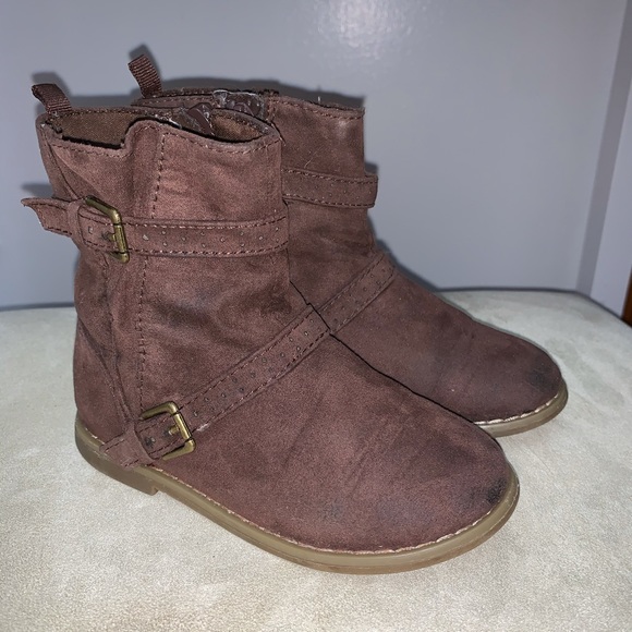 Boots - Picture 1 of 6